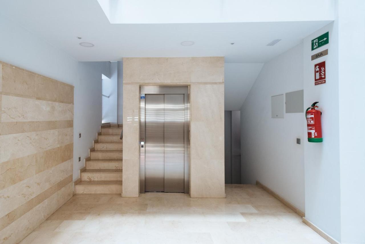 Апартаменты Apartamento Estelar Con Piscina Y Garaje Nervion Севилья Экстерьер фото